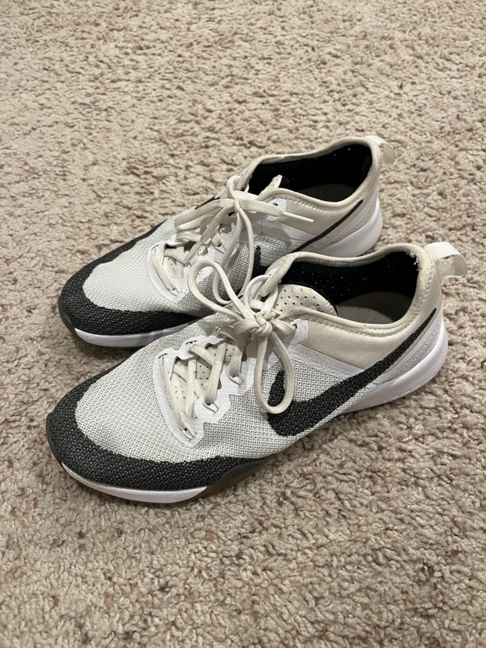 Nike White and Black Knit ZOOM Training Sneakers